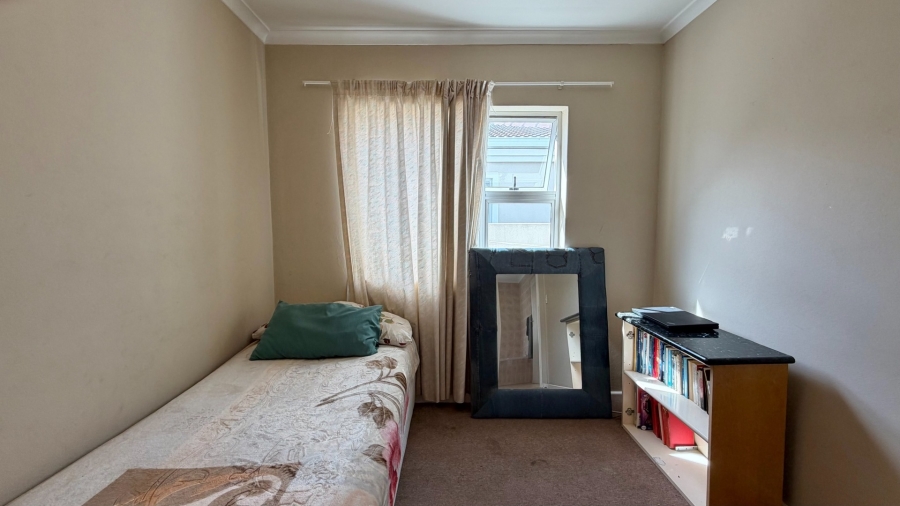 3 Bedroom Property for Sale in Gordons Bay Central Western Cape